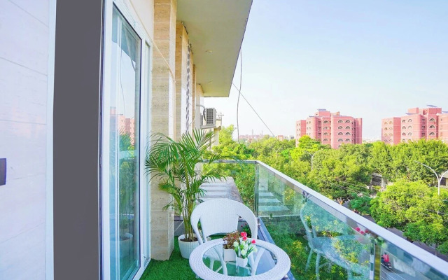 FabHotel Sunrise Sector 56