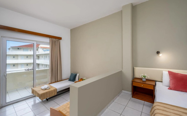 Bayside Hotel Katsaras