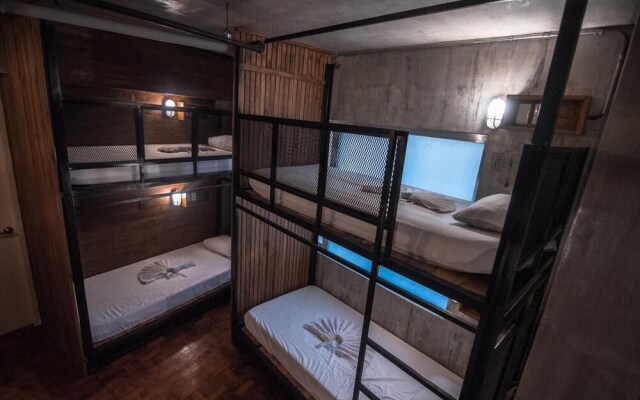 Connector Hostel by OYO Rooms