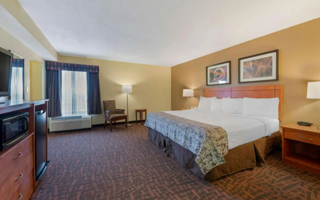Best Western Louisville East Inn & Suites