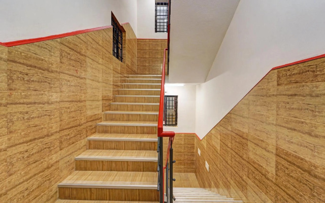 Oyo Townhouse 999 INN24 Airport