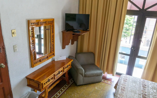Hotel Colonial