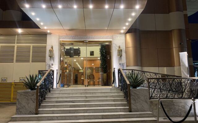Raghad Al Shatee   hotel  suites