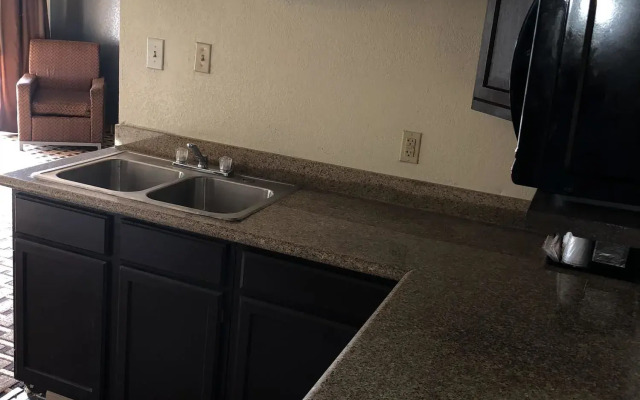 SureStay Plus Hotel by Best Western San Antonio North