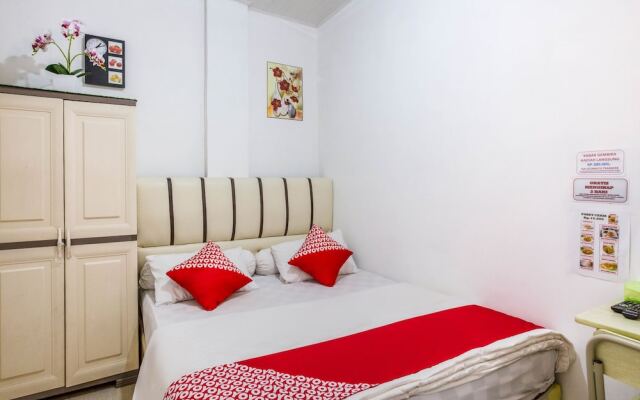 Alex Hostel by OYO Rooms