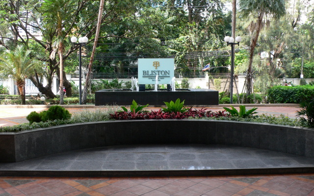 Bliston Suwan Park View