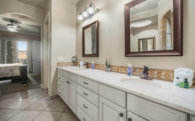 Owens Landing Amazing Views!