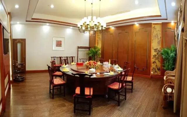 【locals】Taian Taishan District Baolongcity Square