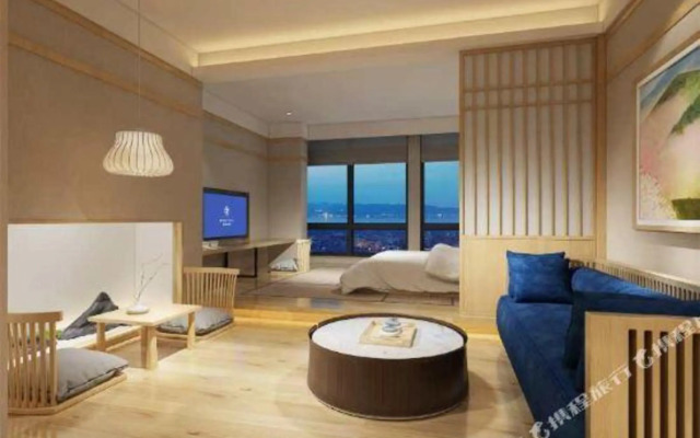 Xiyue Light Luxury Inn (Helong Gymnasium People's Hospital)