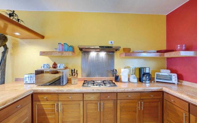 Oceanfront Isla Mujeres Estate w/ Infinity Pool!