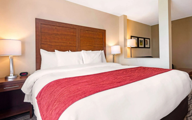 Comfort Inn & Suites