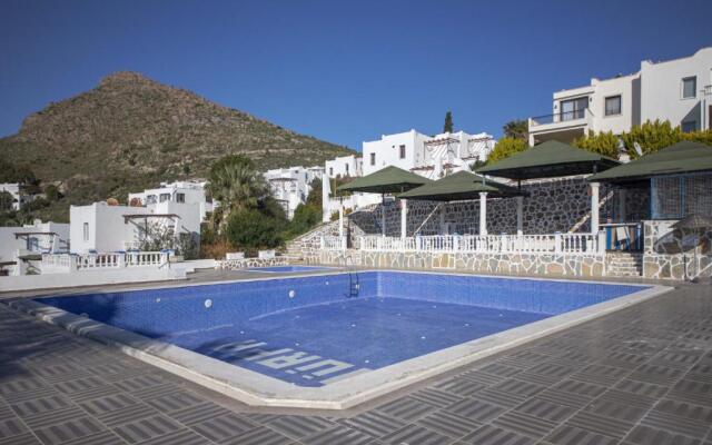 Flat With Sea View Pool and Terrace in Bodrum