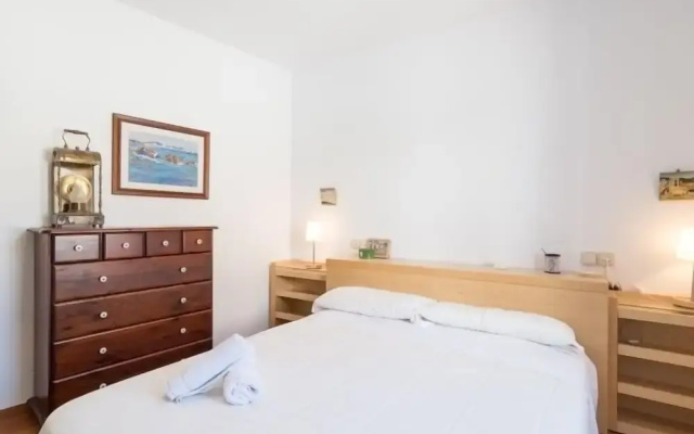 Family flat with parking near beach