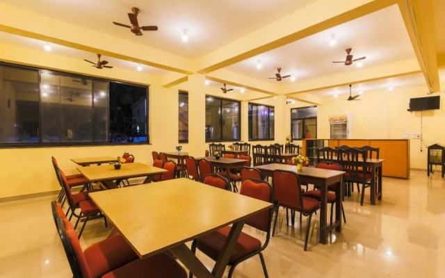 Dom's Cafe