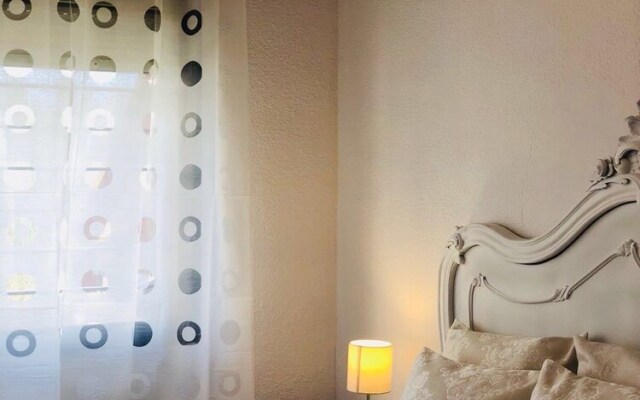 Holidays2Torremolinos La Colina terrace