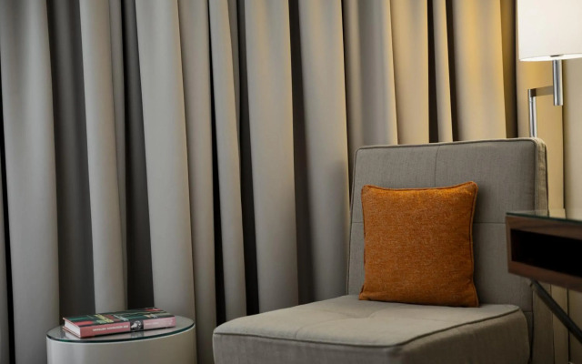 Renaissance Lucerne Hotel