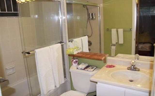 Camilla House Bed & Breakfast