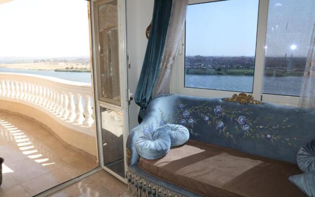 Maadi, Direct Nile river View From all Rooms