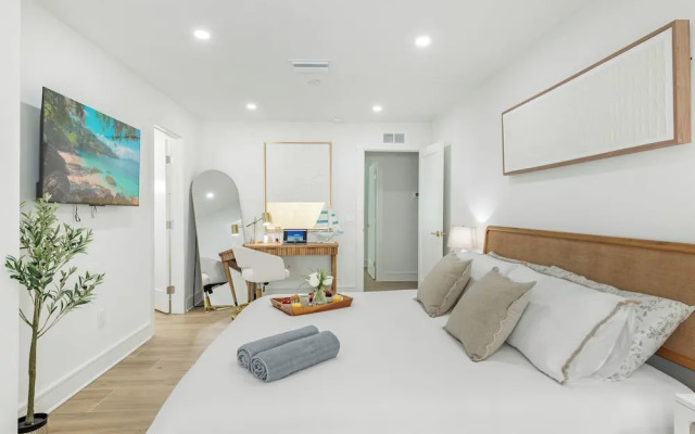 Heated Pool, Mini Golf & Cabana: Bradenton Retreat