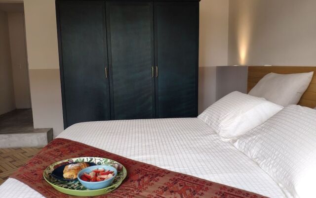 The Milagro Guest House