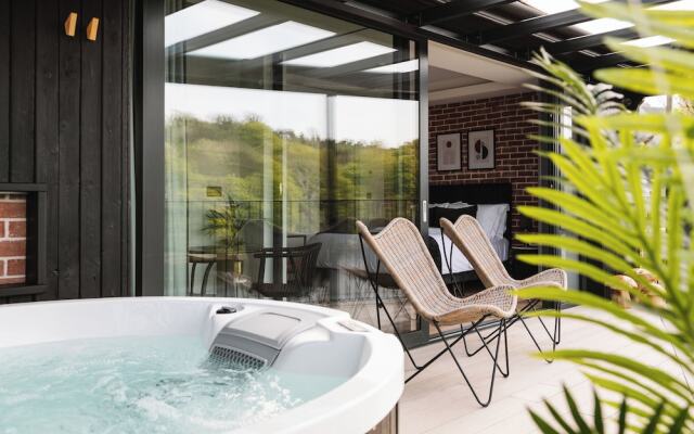 The Cliffe at the Quay