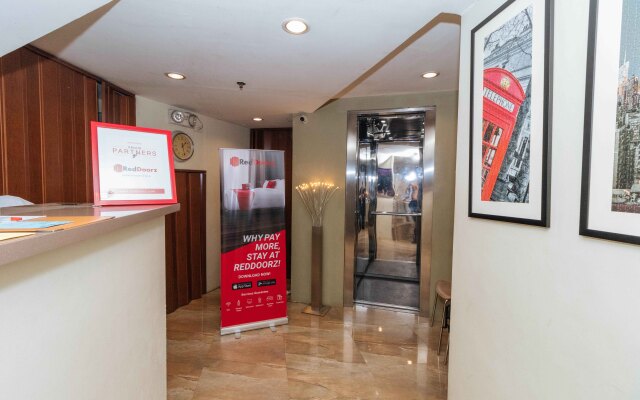 RedDoorz @ Hotel Rosemarie