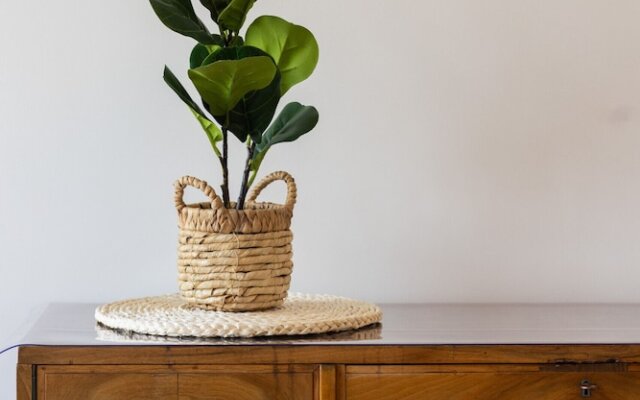 Warsaw Apartment Dobra by Renters