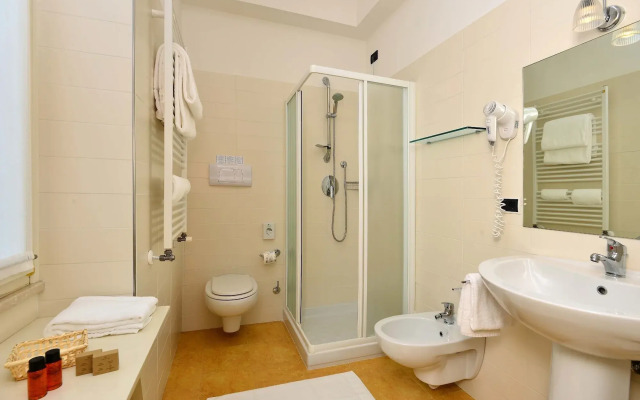 Hotel Monte Baldo e Villa Acquarone