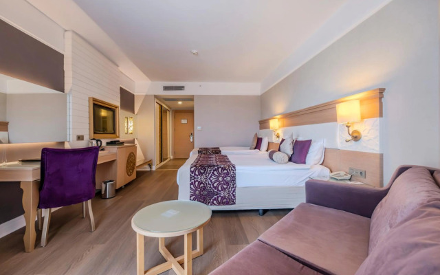 Villa Side Residence