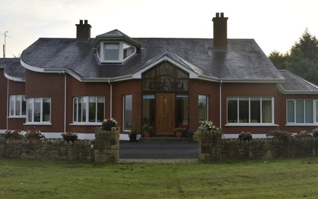 White Hill Country House