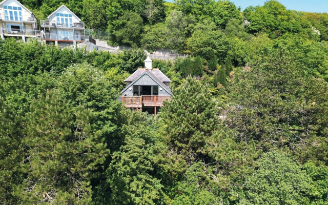 The Gatehouse - 2 Bedroom Apartment - Pendine