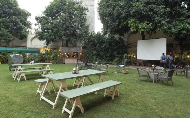Hotel Kamal Palace