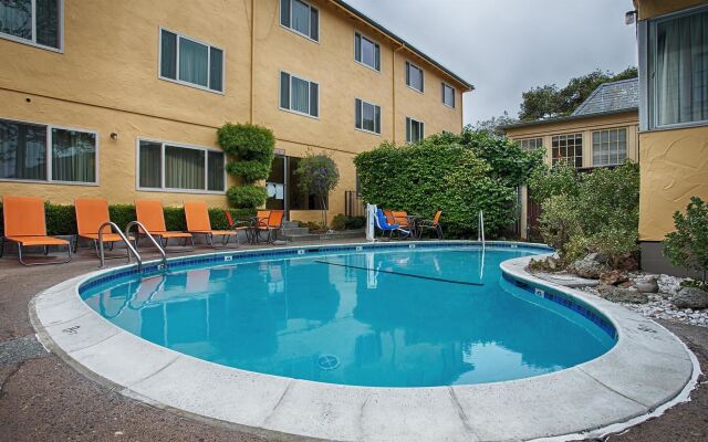 Best Western Carmel's Town House Lodge