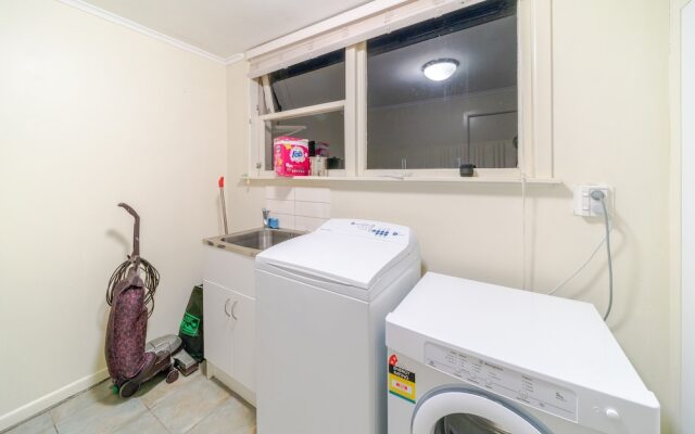 Birkenhead Super Cozy & Comfort Homestay