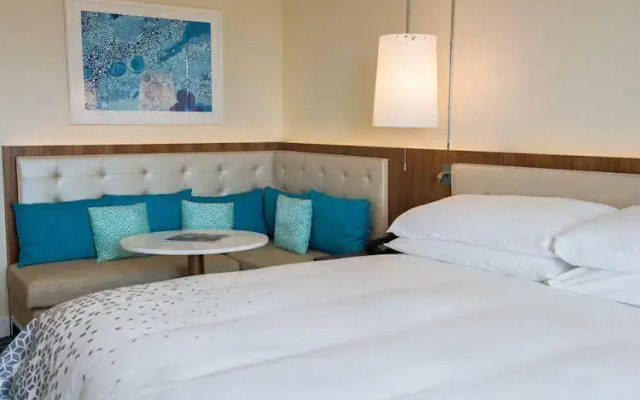 Renaissance Ocean Suites