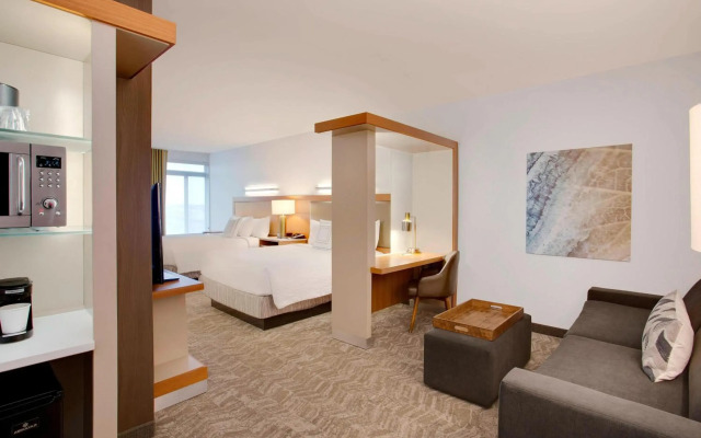 Springhill Suites Marriott Airport