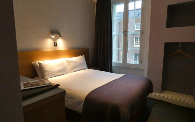 Jackson Court Hotel