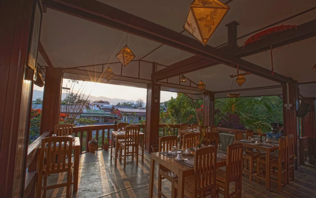 Thiri Nanda Villa