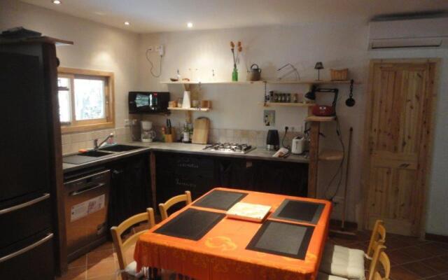 Villa de plein pied en campagne bonifacienne 84m2.