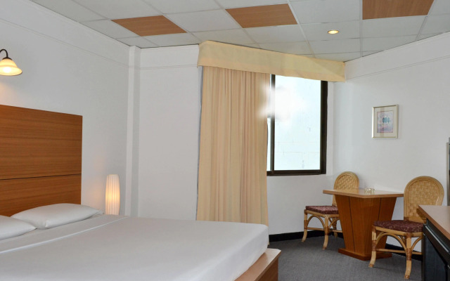 Flipper Lodge Hotel