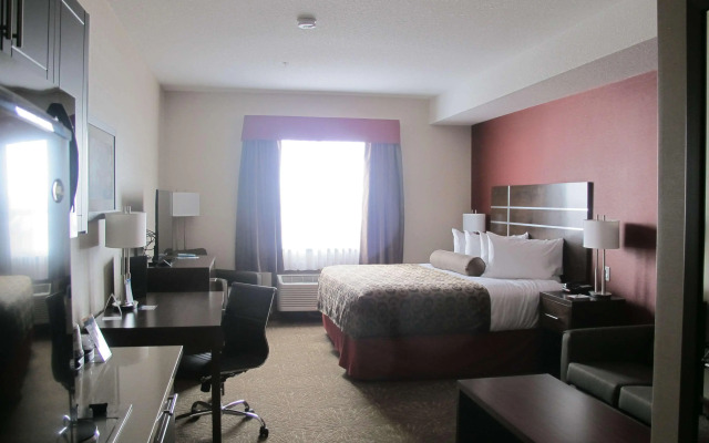 Best Western Plus Kindersley Hotel