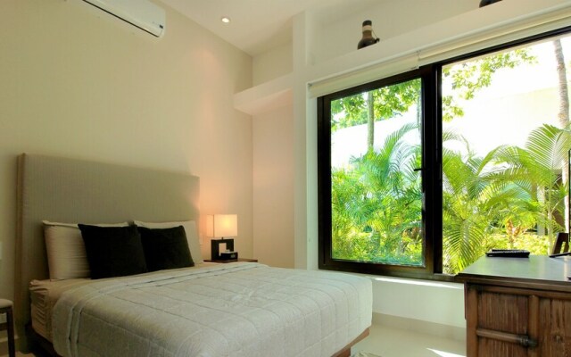 Peaceful Townhouse with plunge pool by Olahola