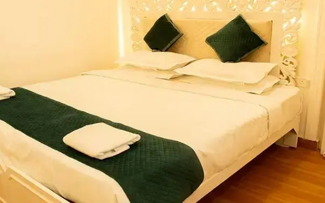 Hotel Tanjo Highland With Pool, Candolim Beach