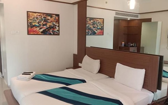 Fabhotel Prime Ivy Studio