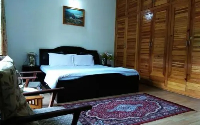 Silver Streak Cottage