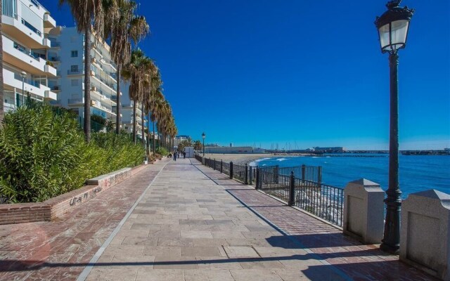 Beachfront Apartment in Marbella