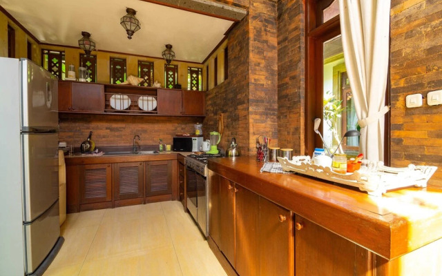 Bukit Paradise Villa