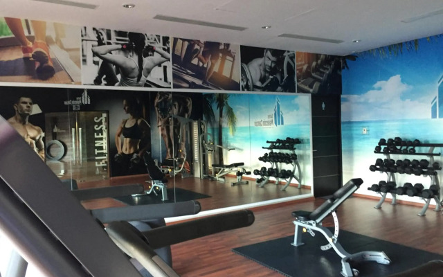 Suites Malecon Cancun