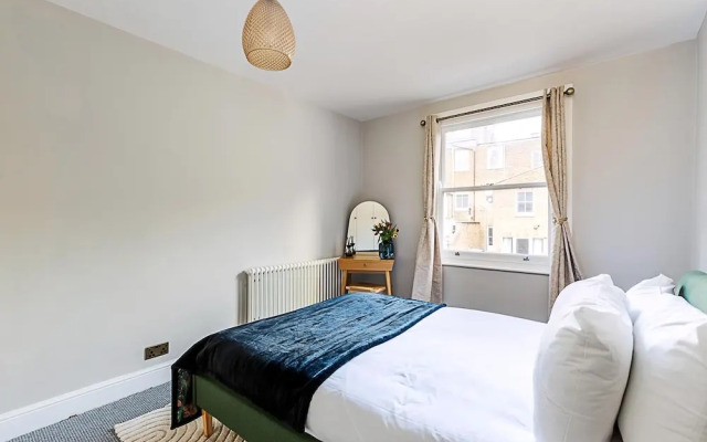 Lovely Bishops Park Flat