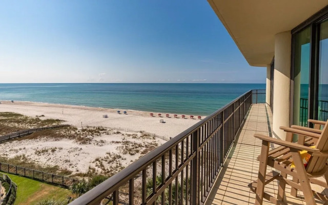 Phoenix Ix 608 3 Bedroom Condo